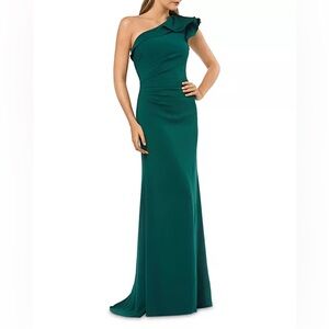 Carmen Marc Valvo Green Ruched One Shoulder Gown Size 2